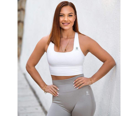 Training with Ilona Bikini Muscles -verkkovalmennus